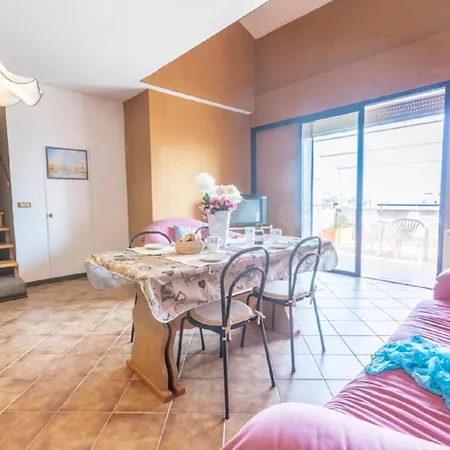 Giglio Roseto Vacanza 아파트